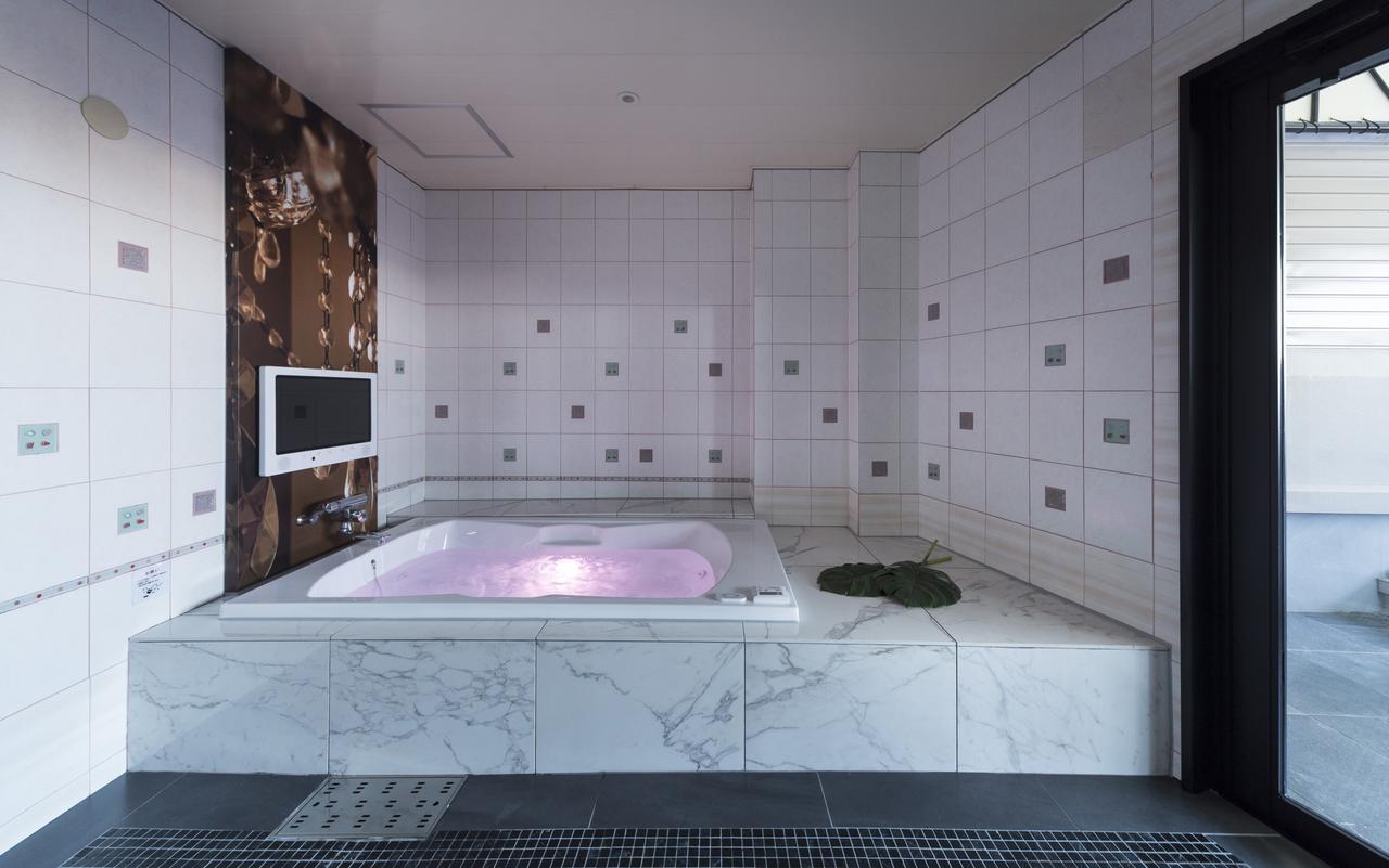 Hotel Plant Garden Resort (Adults Only) Toyokawa Exteriör bild