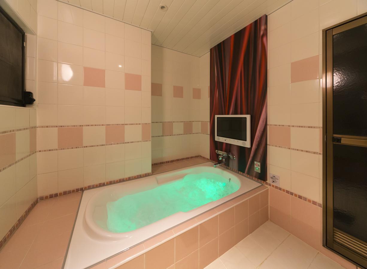 Hotel Plant Garden Resort (Adults Only) Toyokawa Exteriör bild